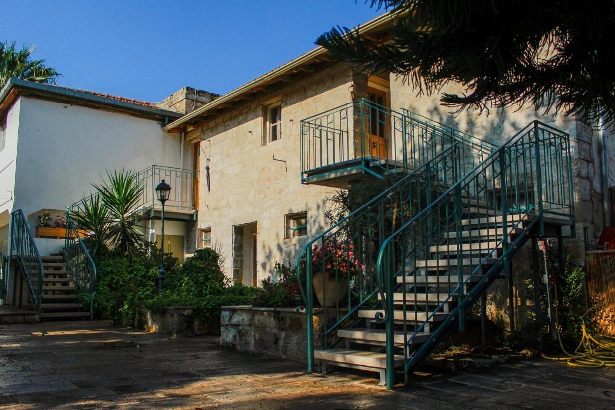 Gasthaus Neve Hagar Bethlehem of Galilee Exterior foto